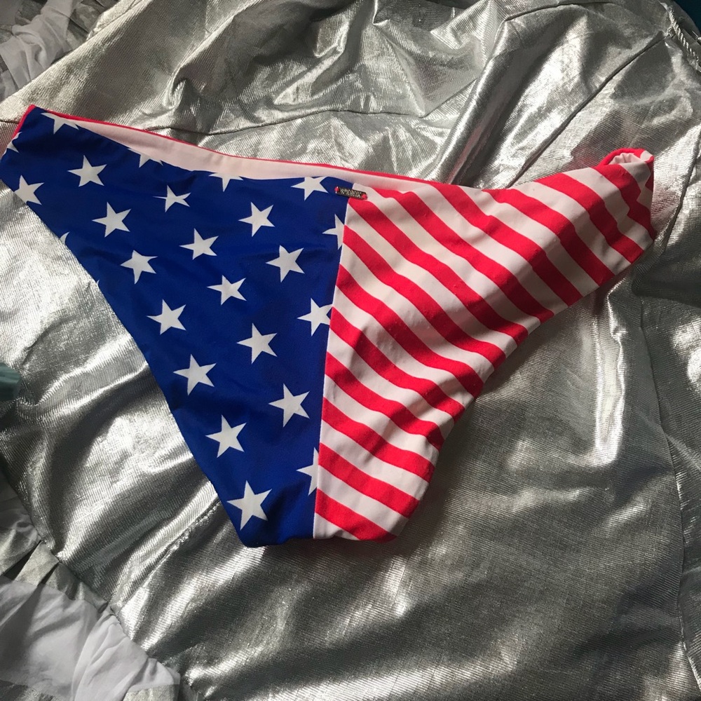 PINK Victoria’s Secret swim bottom medium
